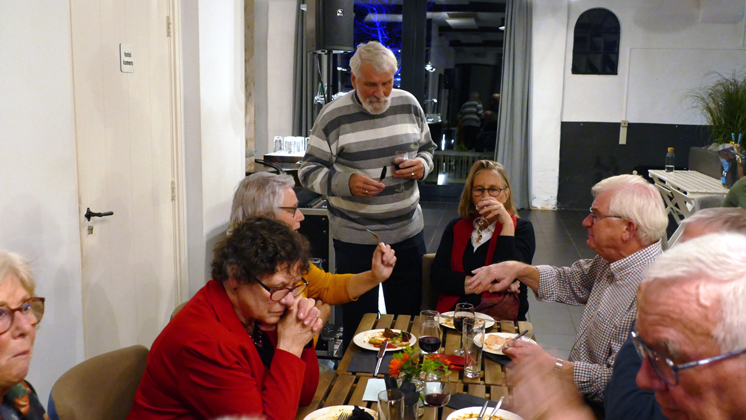 Feestmiddag 20-11-2021036.jpg